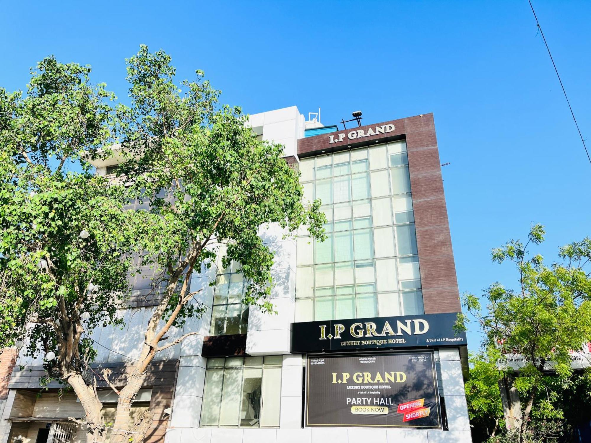 Hotel Aura Ip Grand Karkardooma Metro Station New Delhi Couple Friendly Kültér fotó